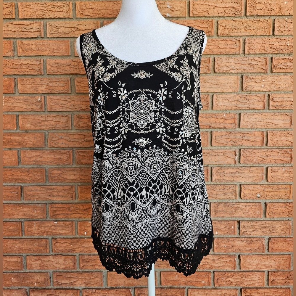 Bila Black and White Lace Trim Camisole With Sequins Accent Size M